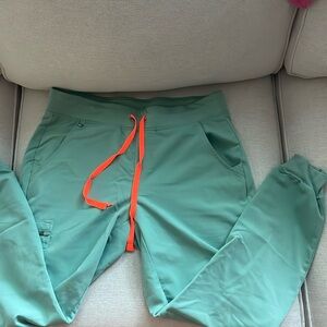 FIGS Jogger Scrub Pants